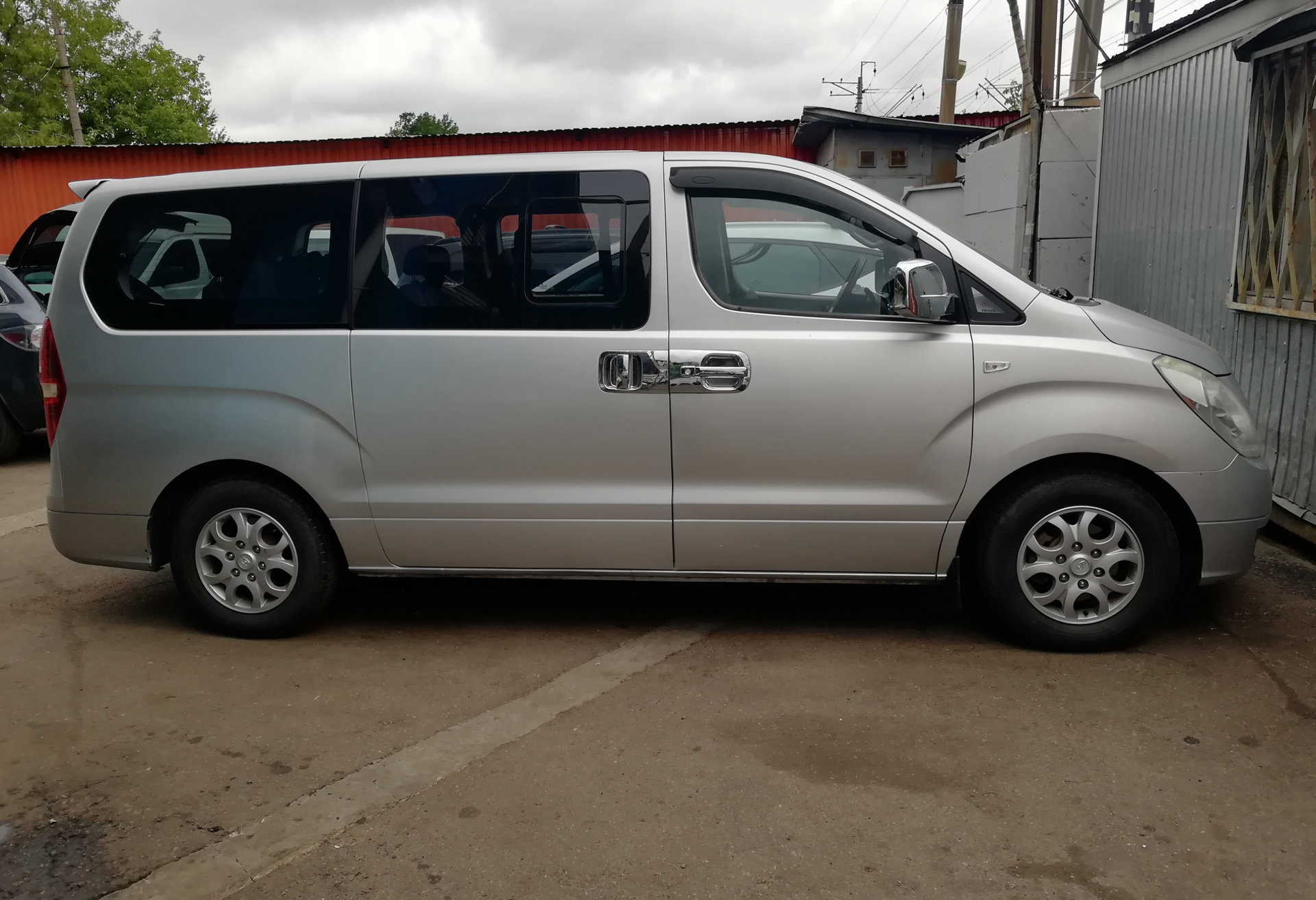 Hyundai Grand Starex 2009